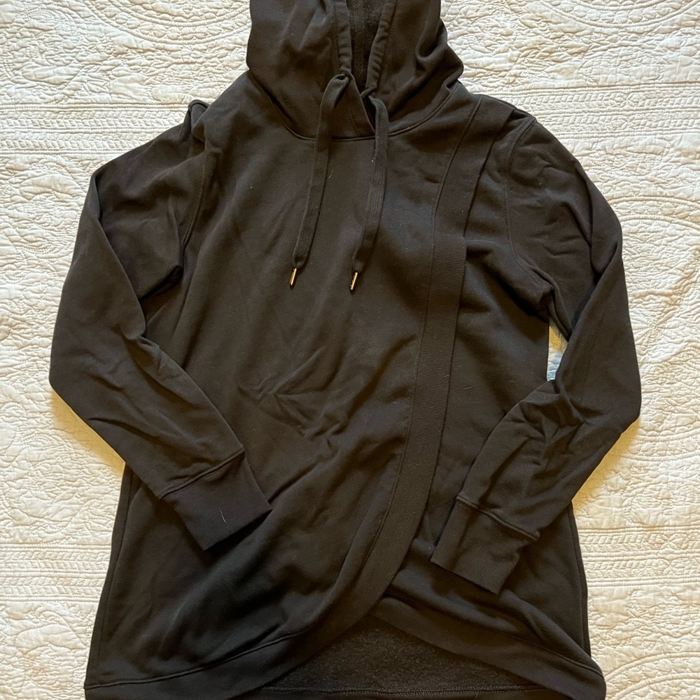 Old Navy maternity sweatshirt